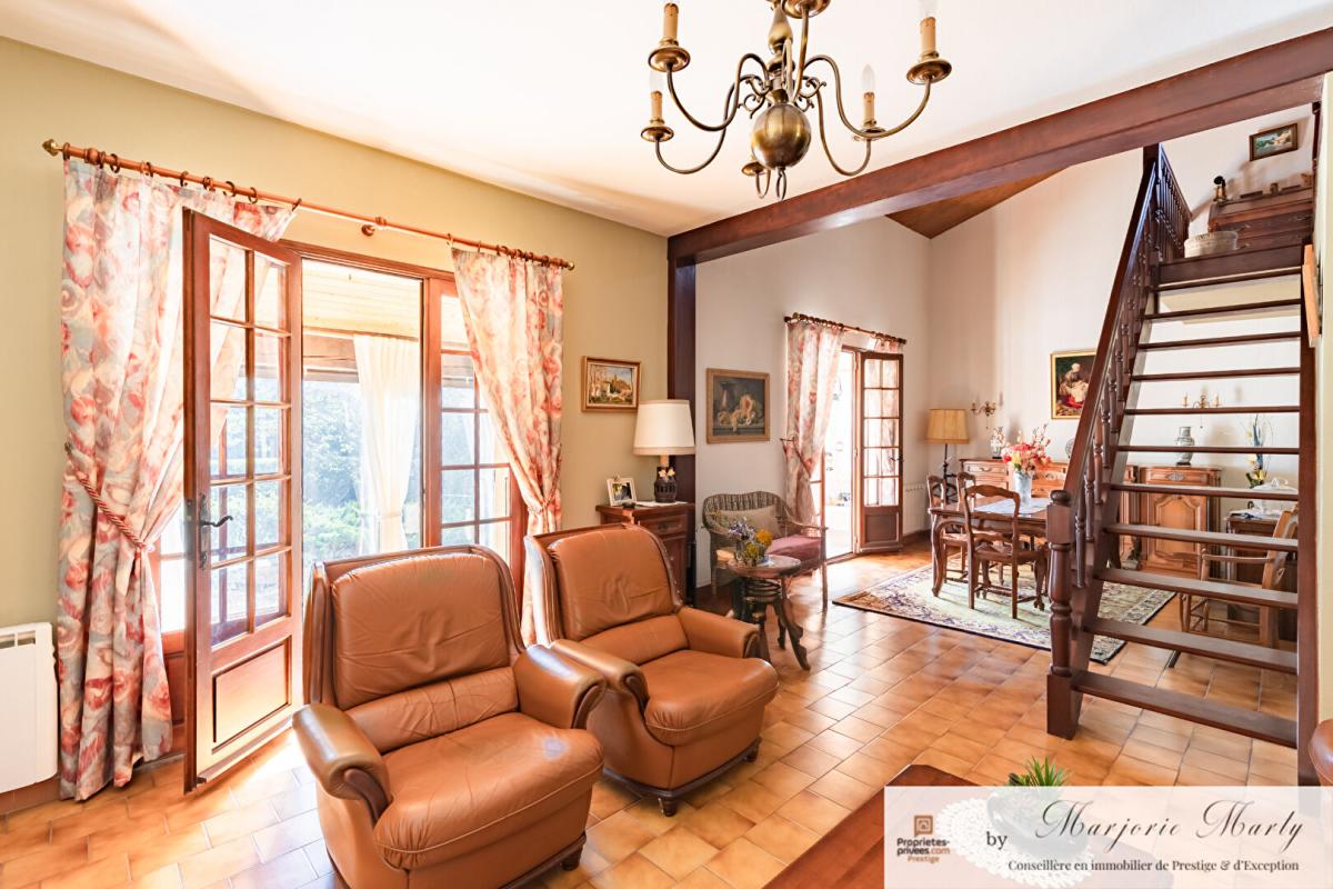 LEZIGNAN-CORBIERES A vendre Maison d'architecte - 136 m2  - LEZIGNAN CORBIERES (11200) - 249 000  HAI 11