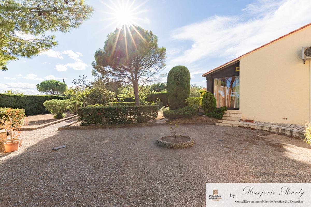 LEZIGNAN-CORBIERES A vendre Maison d'architecte - 136 m2  - LEZIGNAN CORBIERES (11200) - 249 000  HAI 6