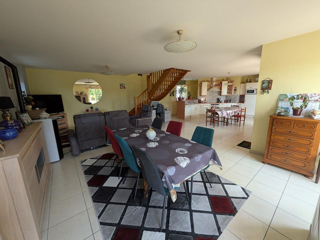 LANDEHEN 5MN DE LAMBALLE. 4 chambres-garage 2