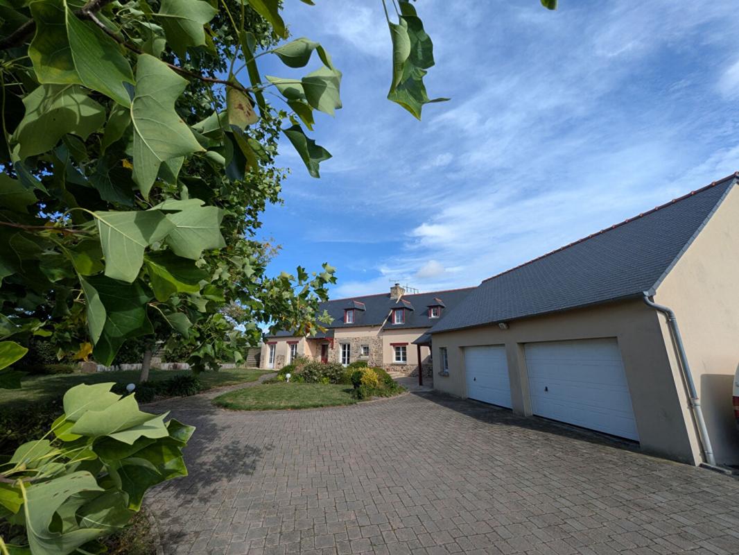 LANDEHEN 5MN DE LAMBALLE. 4 chambres-garage 6