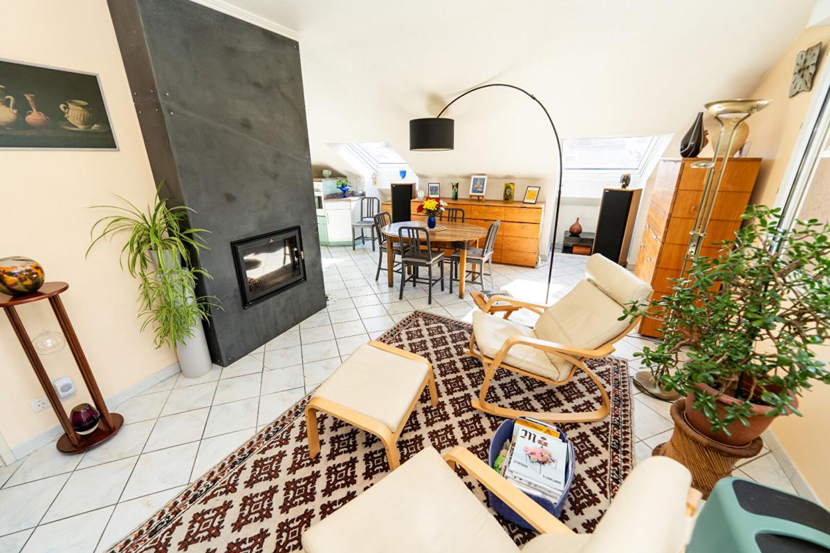 GRENOBLE OPPORTUNITÉ RARE   APPARTEMENT T4 DERNIER ÉTAGE + TERRASSE PANORAMIQUE 65 m² GARAGE 7