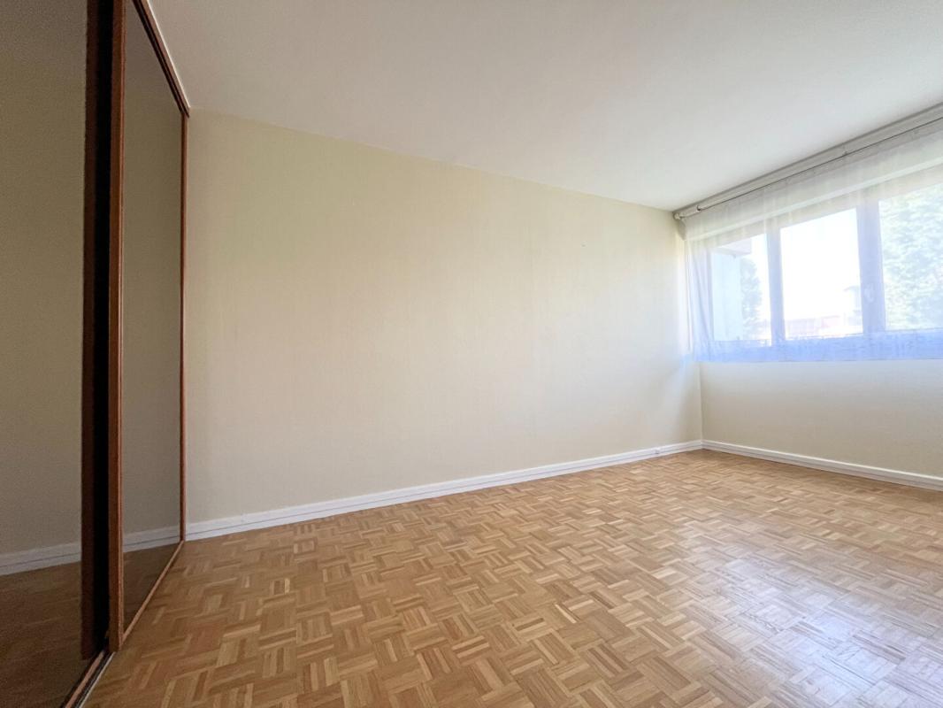 LE CHESNAY Appartement  4 pièce(s) 2