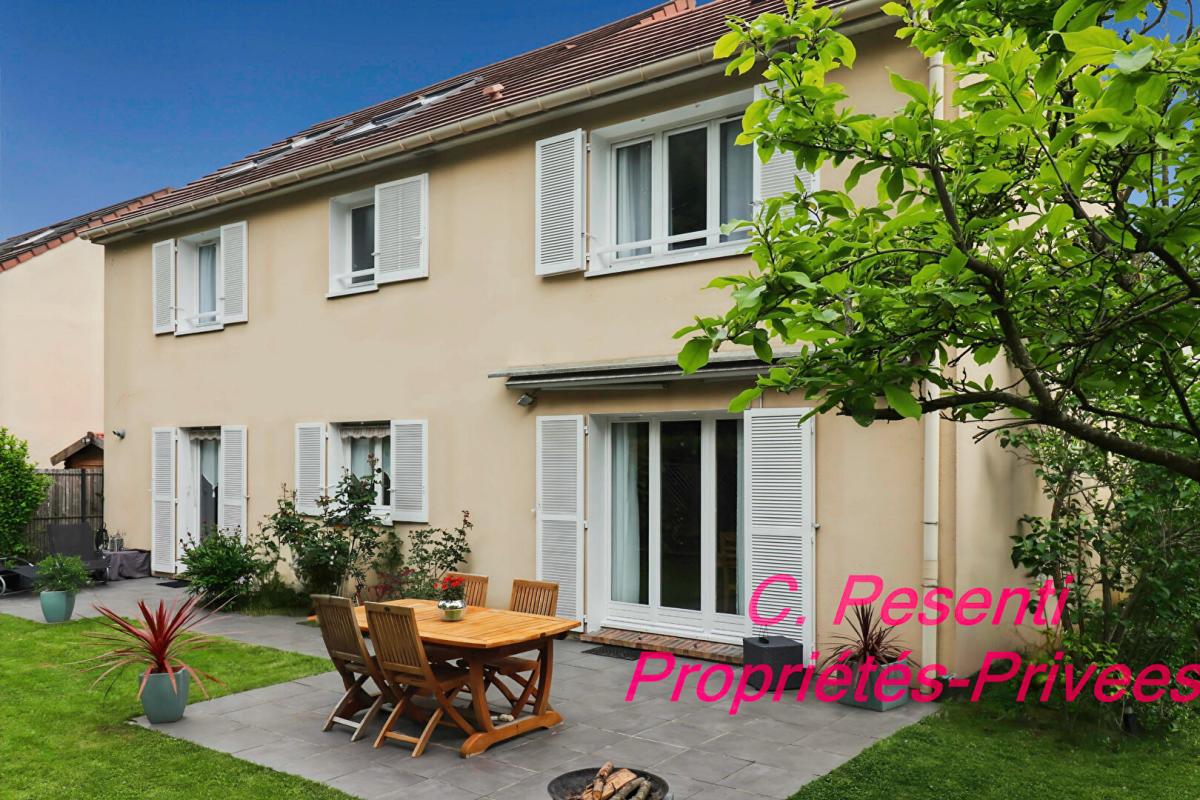 SAINT-THIBAULT-DES-VIGNES Maison  Kaufman, St Thibault Des Vignes 7 pièce(s) 176 m2 1