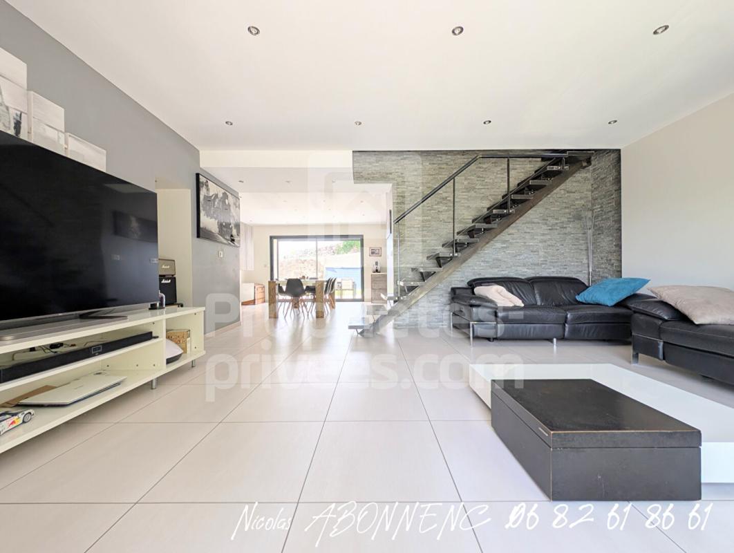 LE GUA Maison Le Gua 8 pièce(s) 270 m2 1