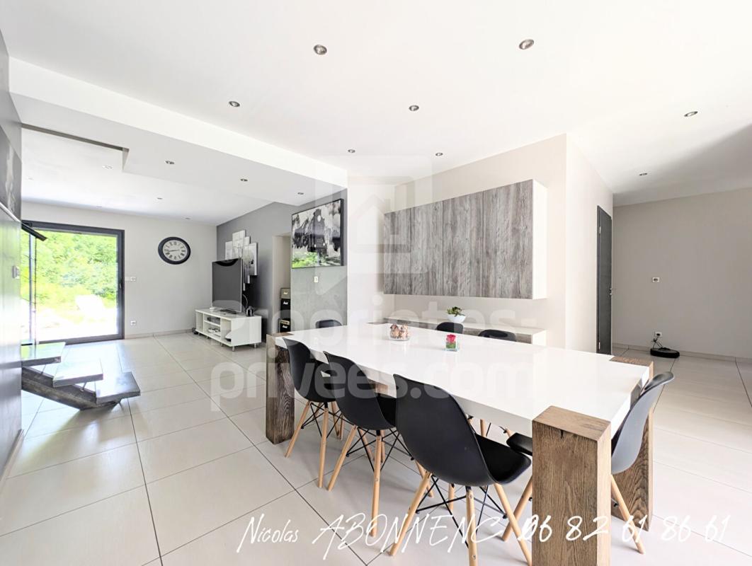 LE GUA Maison Le Gua 8 pièce(s) 270 m2 4