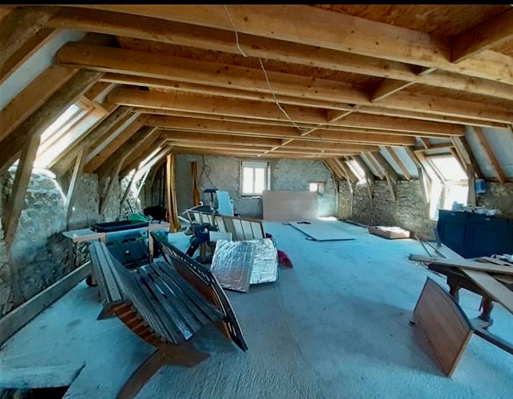 SAINT-MARTIN-LA-MEANNE Maison Saint Martin La Meanne 5 pièce(s) 225 m2 15
