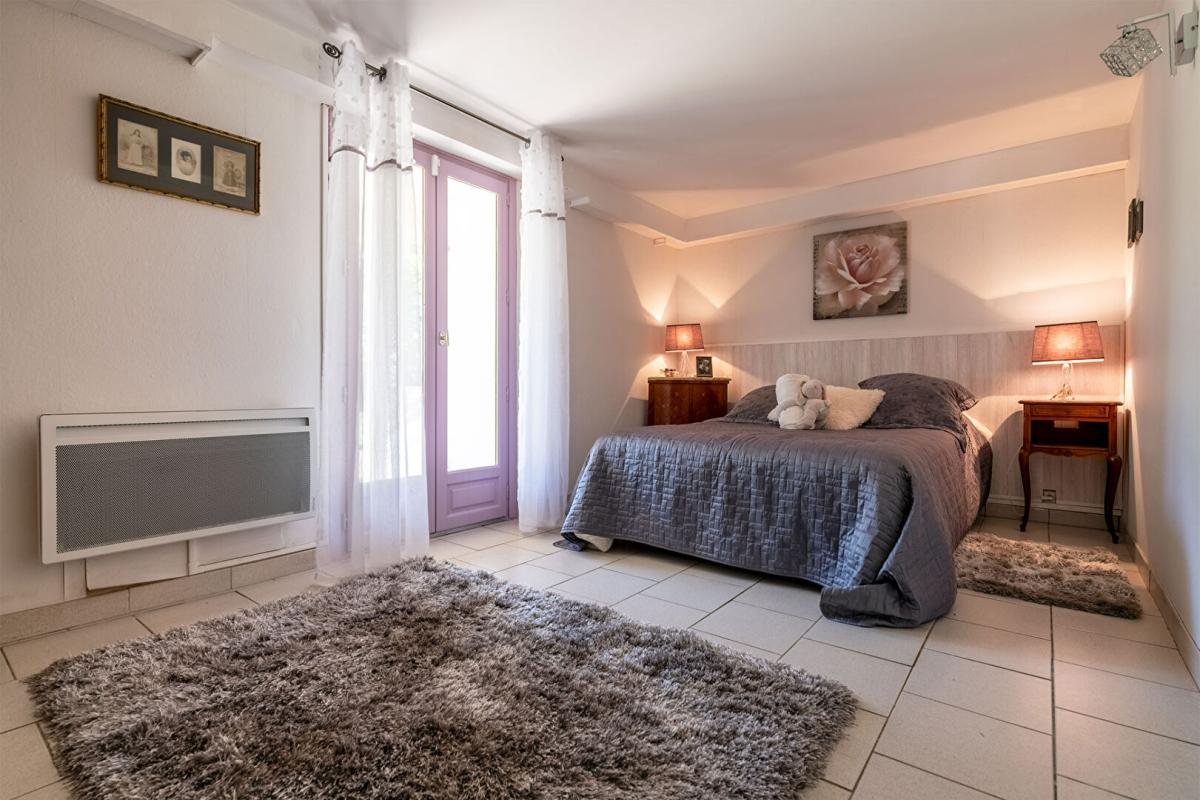 BOULAZAC Maison de ville Boulazac 7 pièce(s) 223 m2 avec piscine intérieure 14