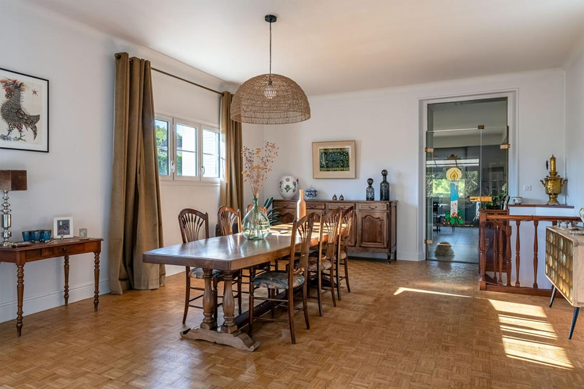 BOULAZAC Maison de ville Boulazac 7 pièce(s) 223 m2 avec piscine intérieure 6