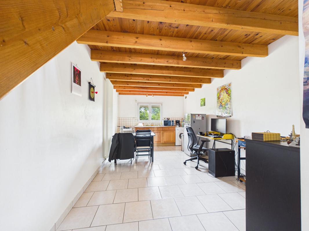 LIGUGE Maison à Ligugé de 230 m2 , 4 chambres +1 studio indépendant, jardin, garage 15