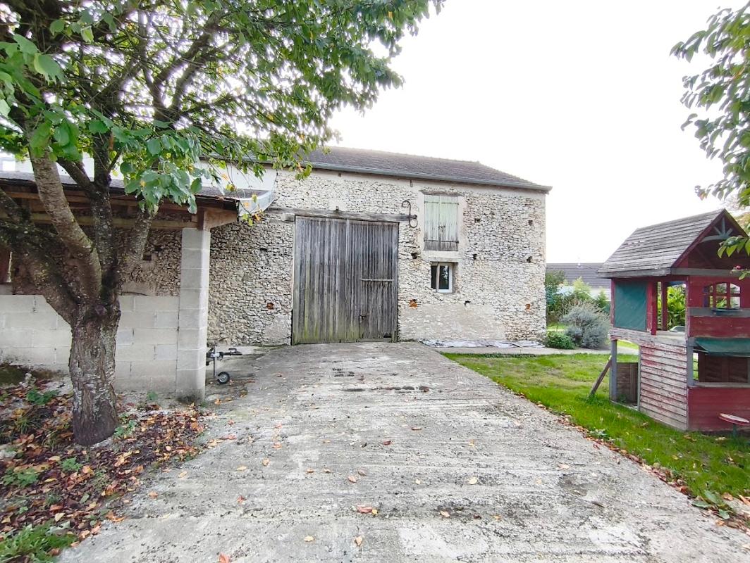 MONTMIRAIL Maison Montmirail 16