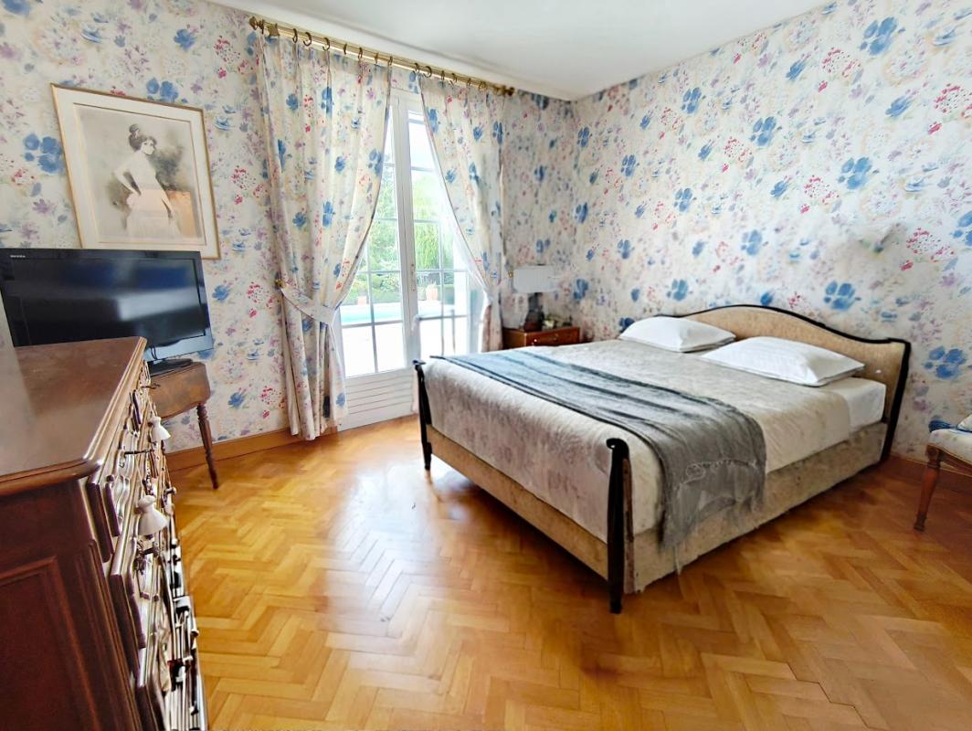 MONTMIRAIL Maison Montmirail avec piscine 10