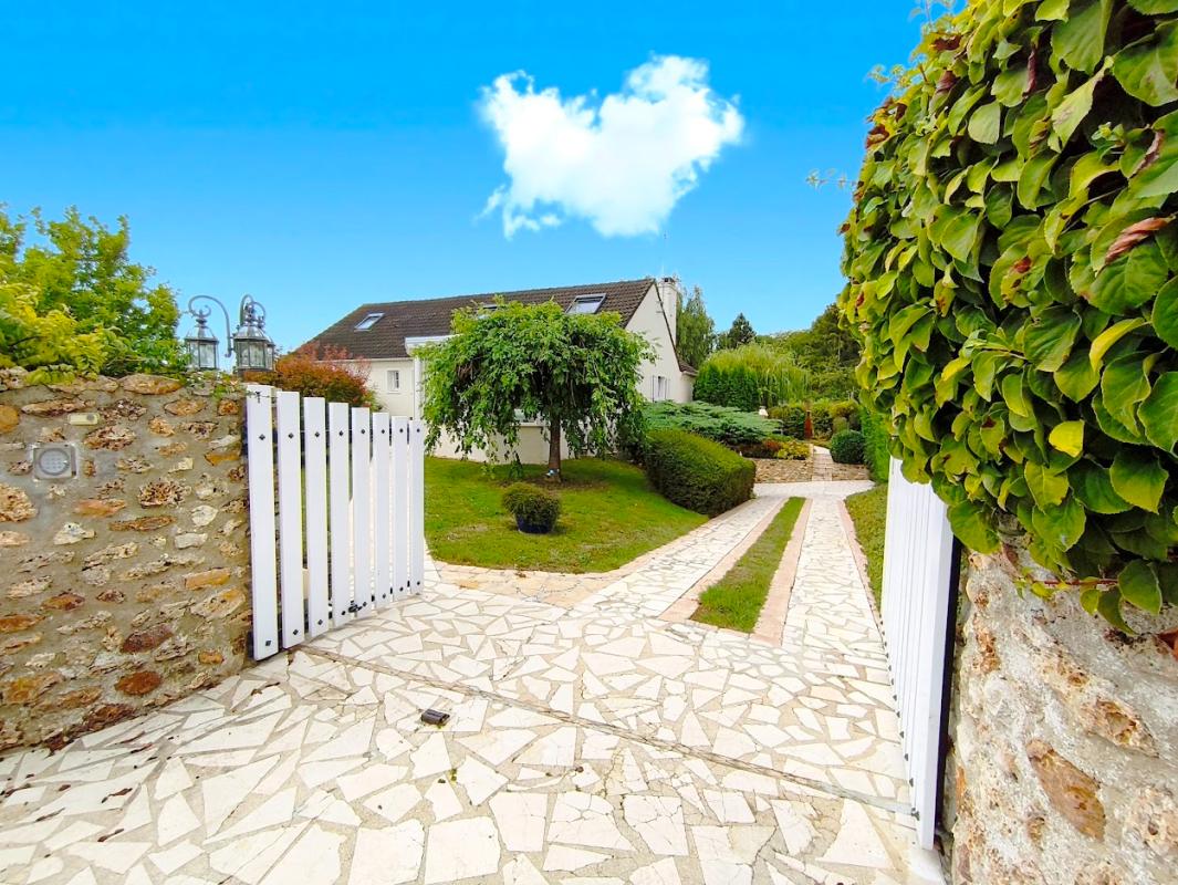 MONTMIRAIL Maison Montmirail avec piscine 18