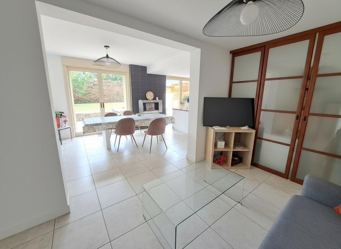 ANGERS Maison familiale lumineuse avec jardin et garage - Angers Saint-Léonard ? 192 m² 5