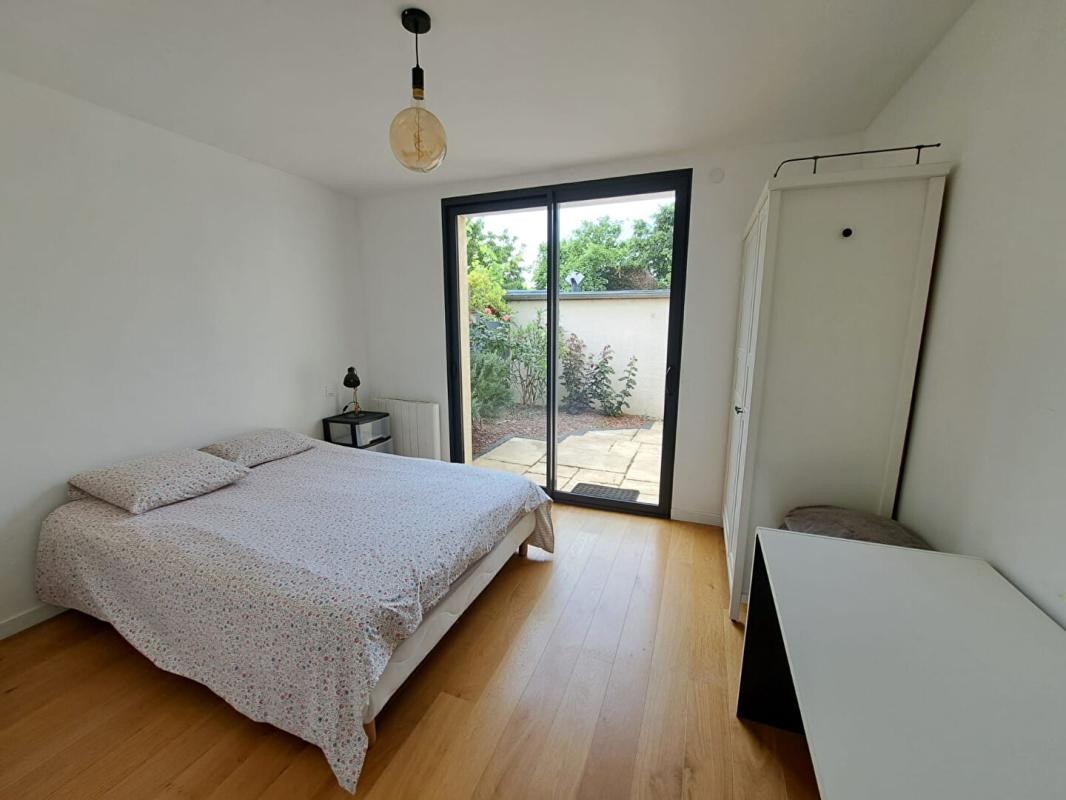 ANGERS Maison familiale lumineuse avec jardin et garage - Angers Saint-Léonard ? 192 m² 6