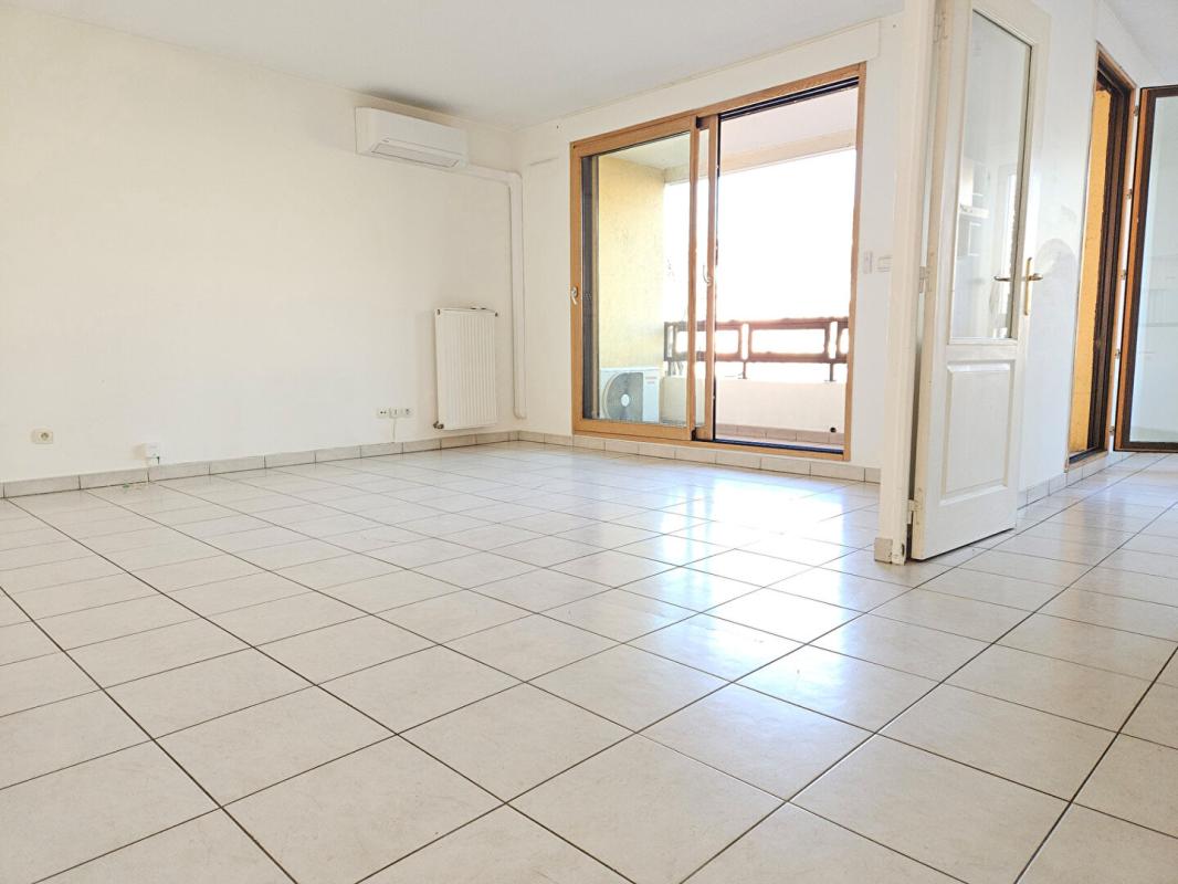 DECINES-CHARPIEU Appartement Decines Charpieu 3 pièce(s) 73.19 m2 5