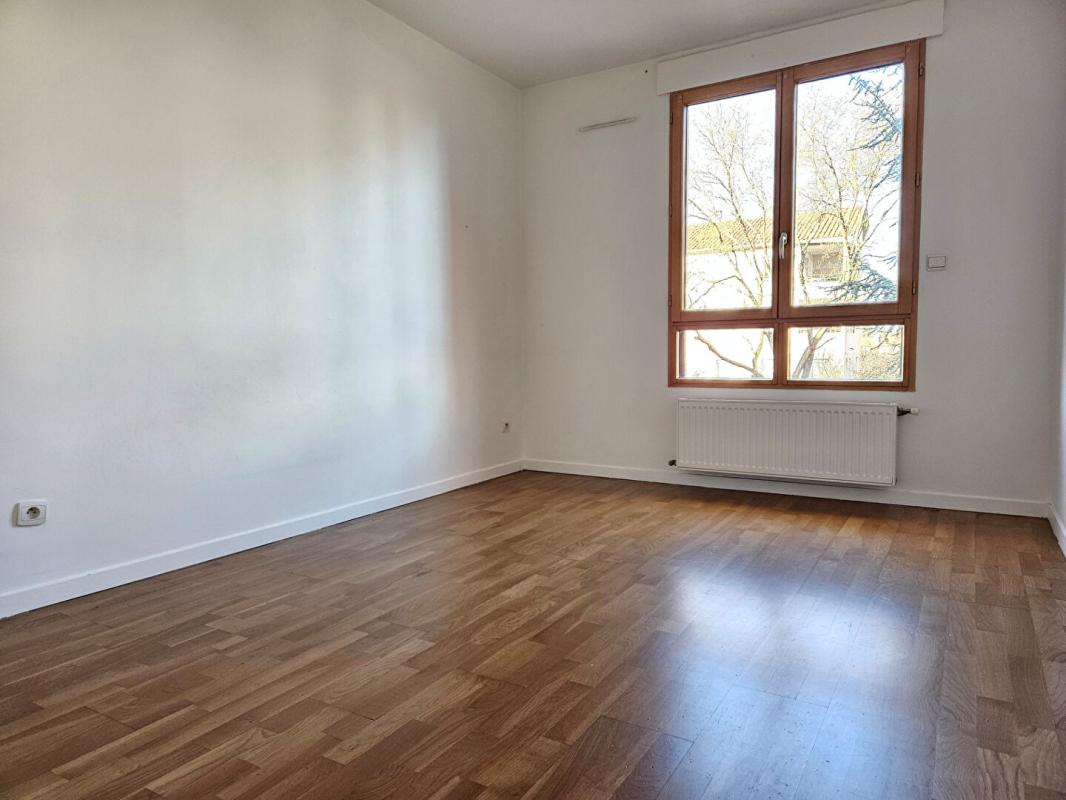 DECINES-CHARPIEU Appartement Decines Charpieu 3 pièce(s) 73.19 m2 7