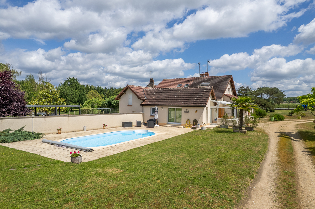 MEREAU Maison Mereau 5 pièce(s) 136 m2 16