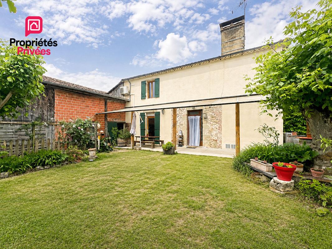 BAZAS Charmante maison en pierre avec dépendance et jardin 1
