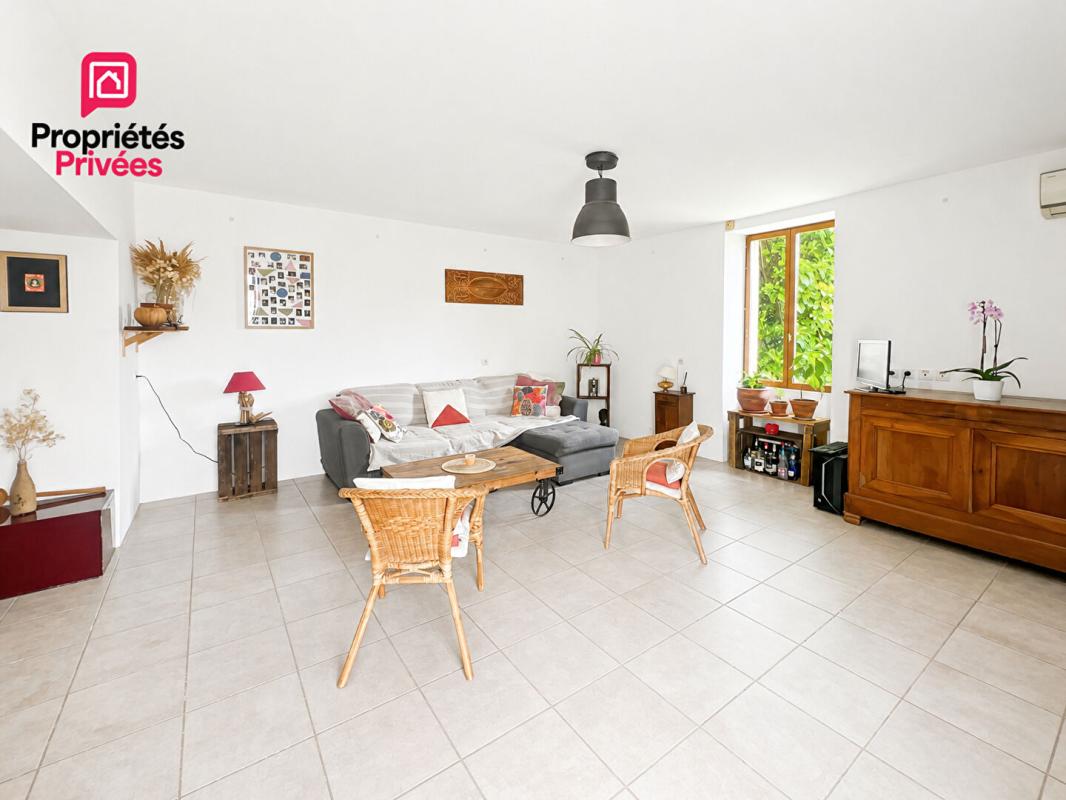 BAZAS Charmante maison en pierre avec dépendance et jardin 4