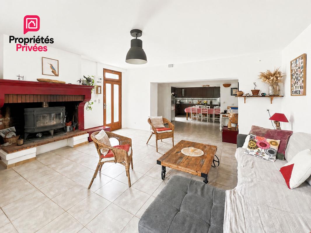 BAZAS Charmante maison en pierre avec dépendance et jardin 5