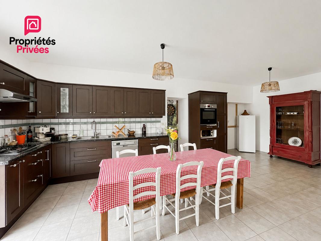 BAZAS Charmante maison en pierre avec dépendance et jardin 6