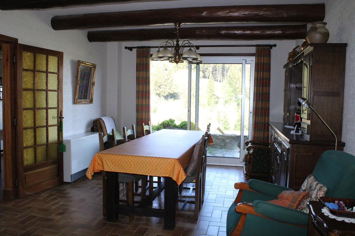 LANARCE Exclusivité Maison avec deux habitations de 166 m2 sur une parcelle de 5400 m² 11
