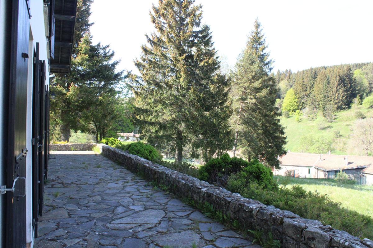 LANARCE Exclusivité Maison avec deux habitations de 166 m2 sur une parcelle de 5400 m² 17