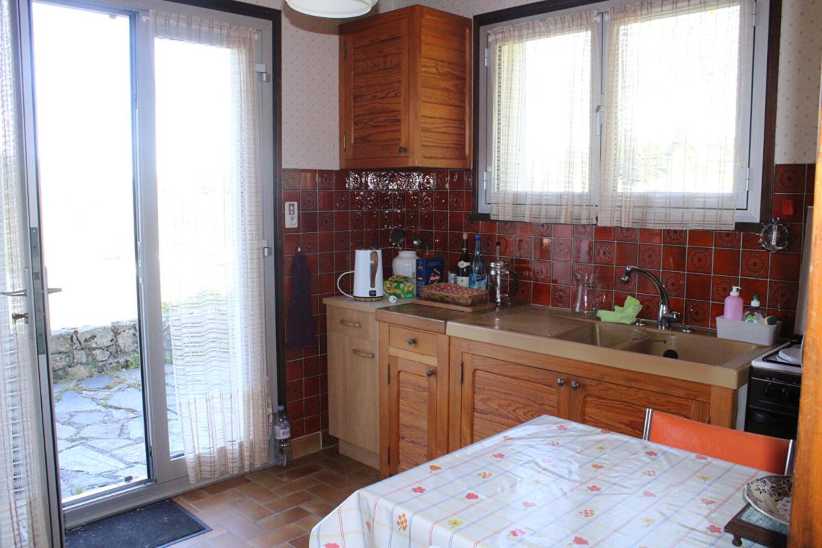 LANARCE Exclusivité Maison avec deux habitations de 166 m2 sur une parcelle de 5400 m² 5