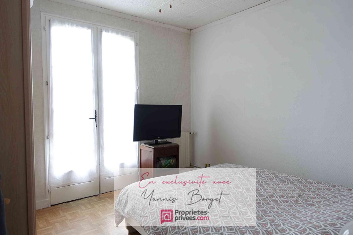 CHAVAGNES-EN-PAILLERS Maison de plain-pied 4 chambres avec dépendances 10