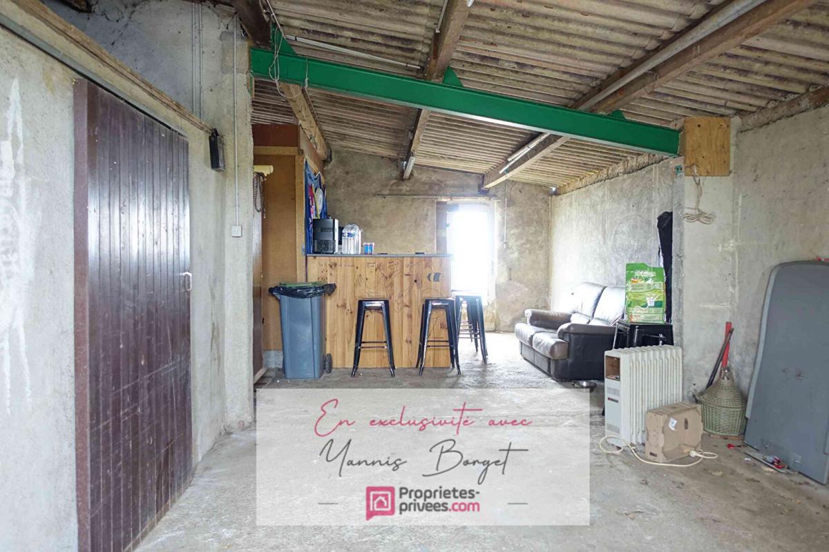 CHAVAGNES-EN-PAILLERS Maison de plain-pied 4 chambres avec dépendances 13