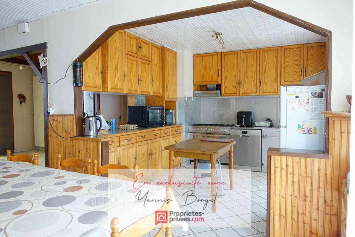 CHAVAGNES-EN-PAILLERS Maison de plain-pied 4 chambres avec dépendances 6