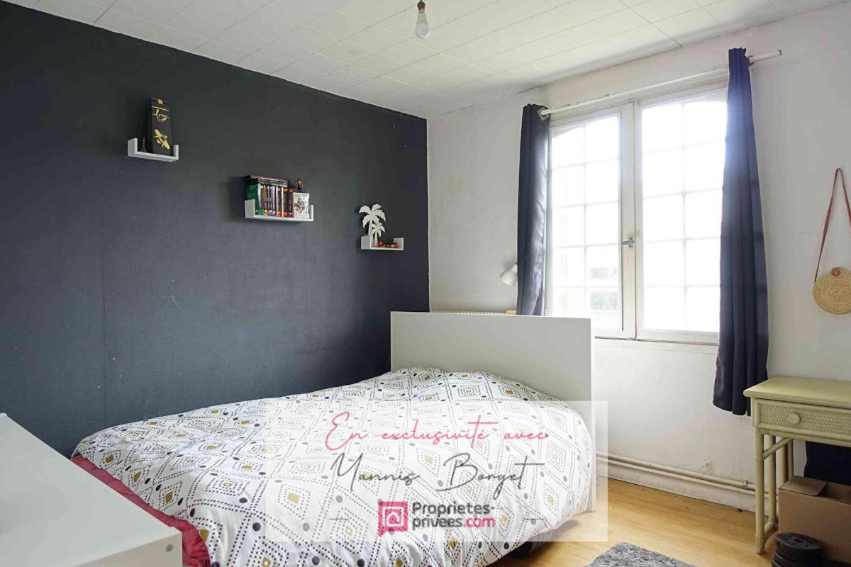 CHAVAGNES-EN-PAILLERS Maison de plain-pied 4 chambres avec dépendances 9