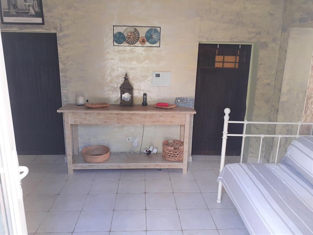 LE VAL Villa sur 1700m² de terrain avec piscine, appartement et garage - LE VAL 10