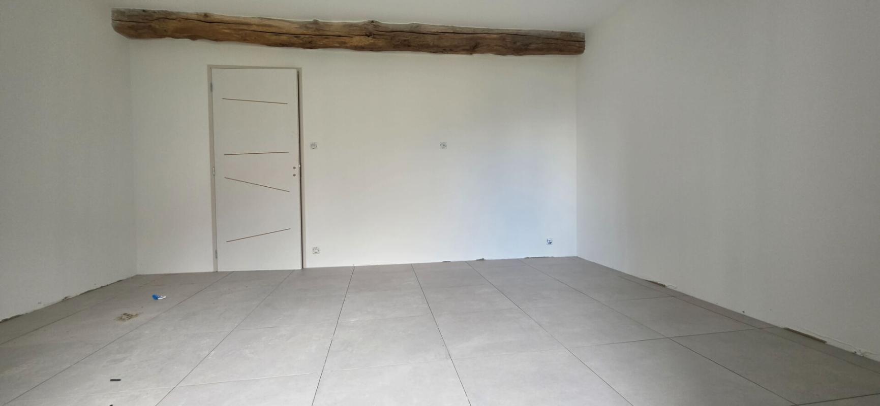 DOUZILLAC Maison d'habitation, gite, dépendance, hangar 6