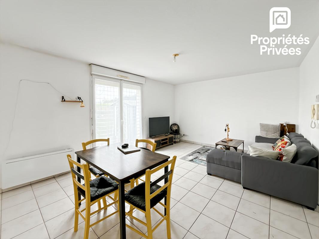 SAINT-ANDRE-DE-CUBZAC Appartement T3 centre Saint-André-de-Cubzac, aucun travaux , 2 places de parking 2
