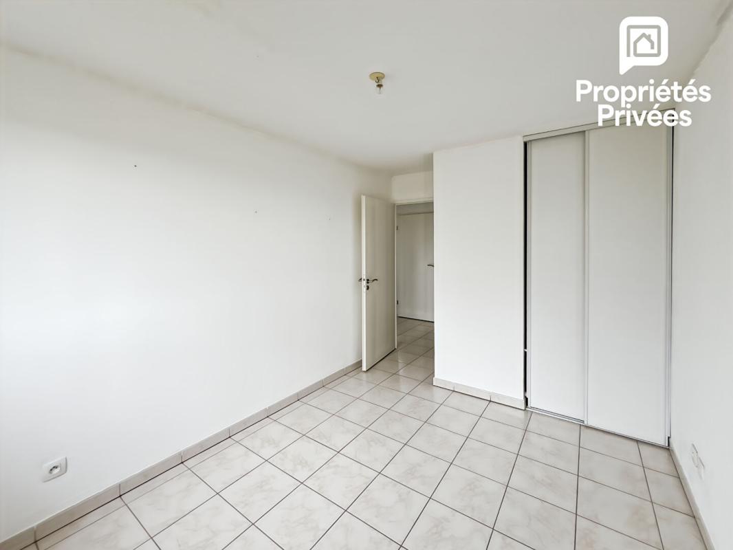SAINT-ANDRE-DE-CUBZAC Appartement T3 centre Saint-André-de-Cubzac, aucun travaux , 2 places de parking 5