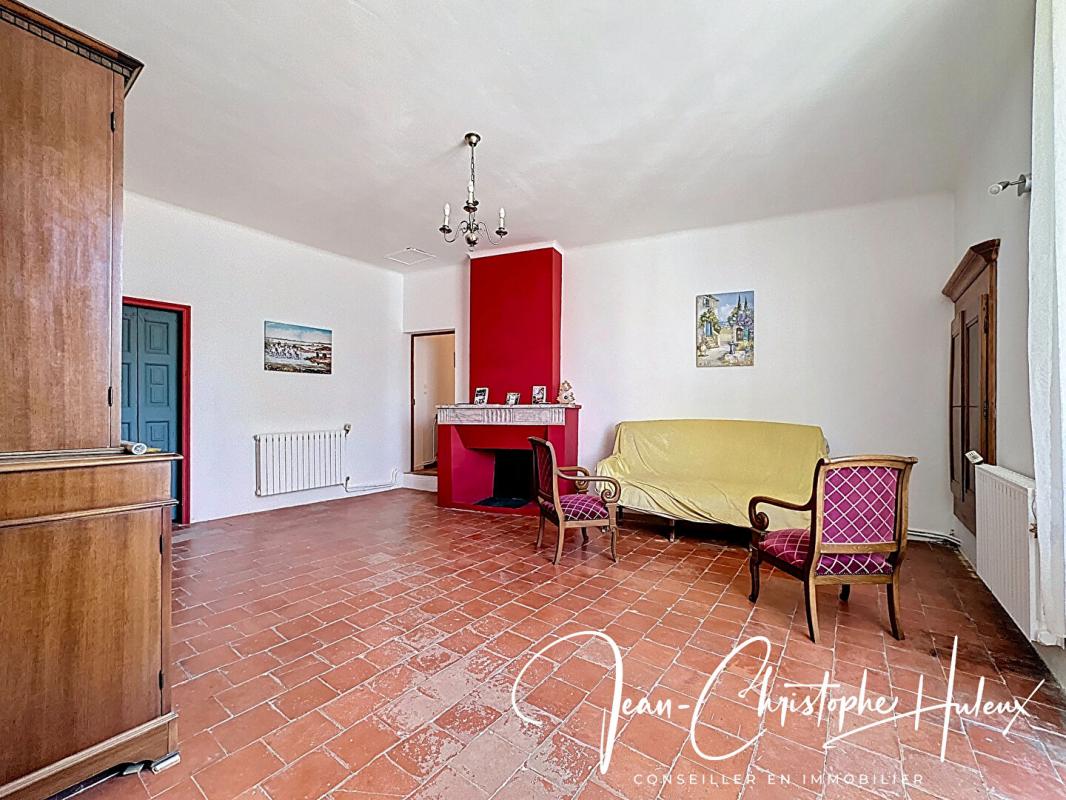 NIMES Maison familiale 18 pièce(s) 418 m2 9