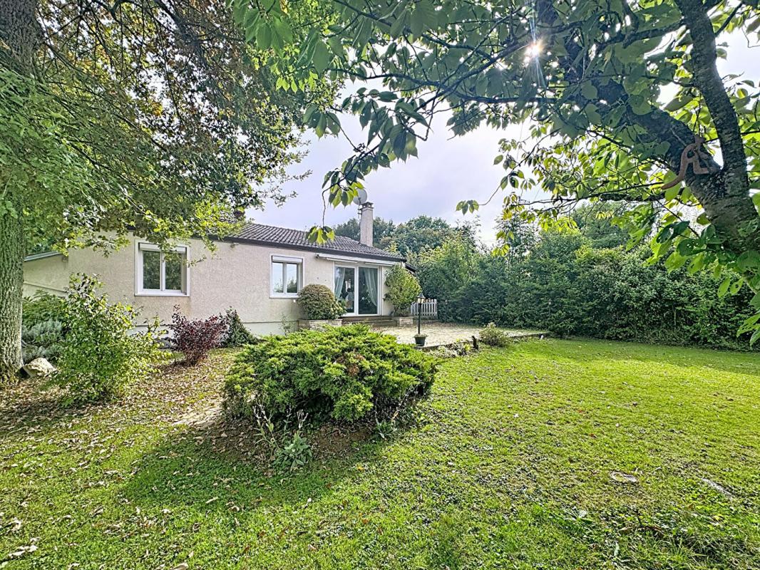 CHAMARANDE Coup de coeur garanti !  Maison familiale sans vis-à-vis sur grand terrain arboré ! 1