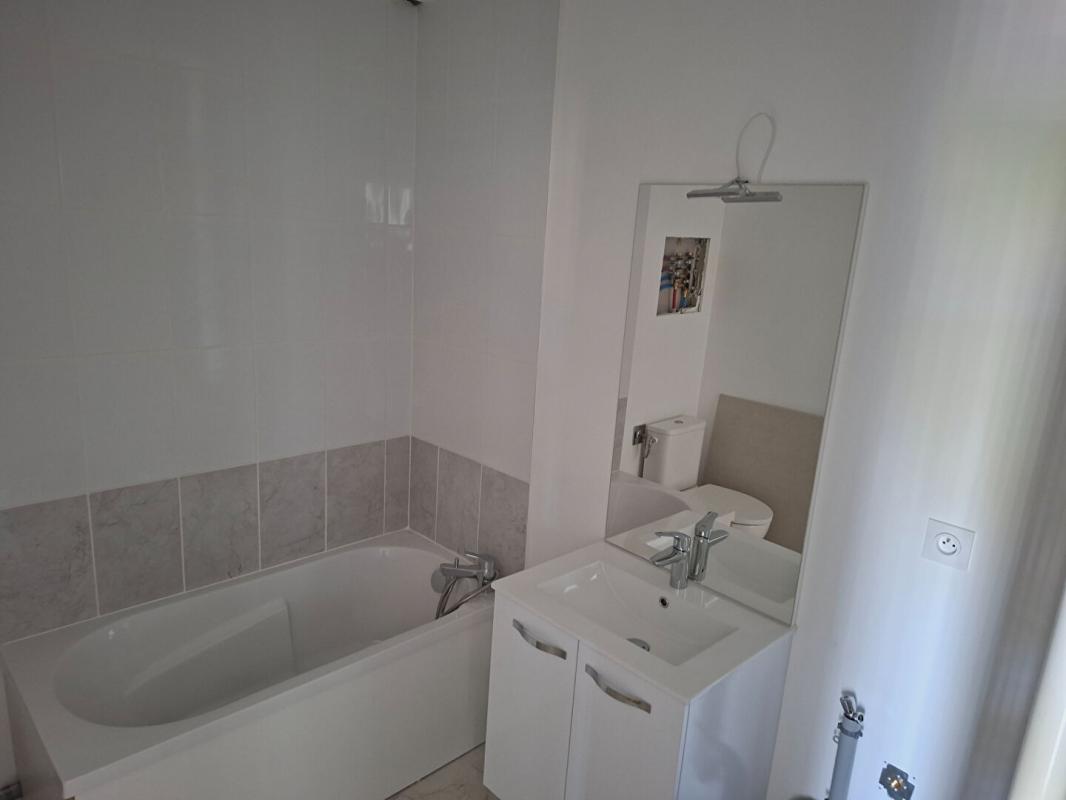 LE PETIT-QUEVILLY Maison Le Petit Quevilly 3 pièce(s) 49.2 m2 4