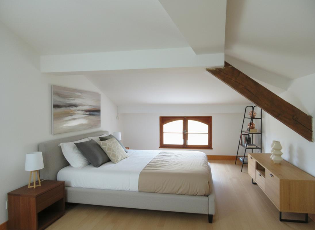 NAILLOUX Nailloux centre  Maison Lumineuse 169 m²  4 ch  Vue Pyrénées   Jardin  et Double accès 7
