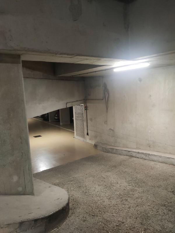 PARIS-13E-ARRONDISSEMENT Parking / box Paris 11.16m2 1
