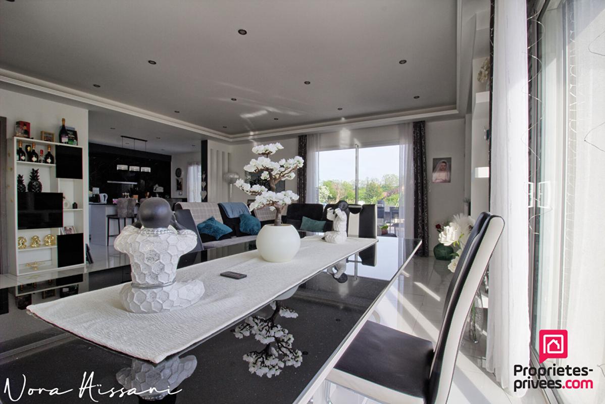 CHAUSSIN Maison Chaussin 6 pièce(s) 136 m2 10