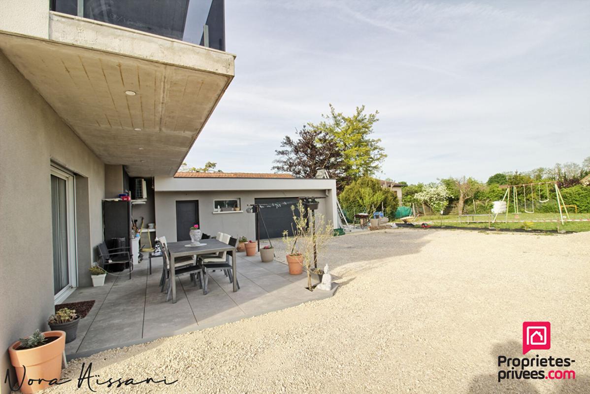 CHAUSSIN Maison Chaussin 6 pièce(s) 136 m2 3