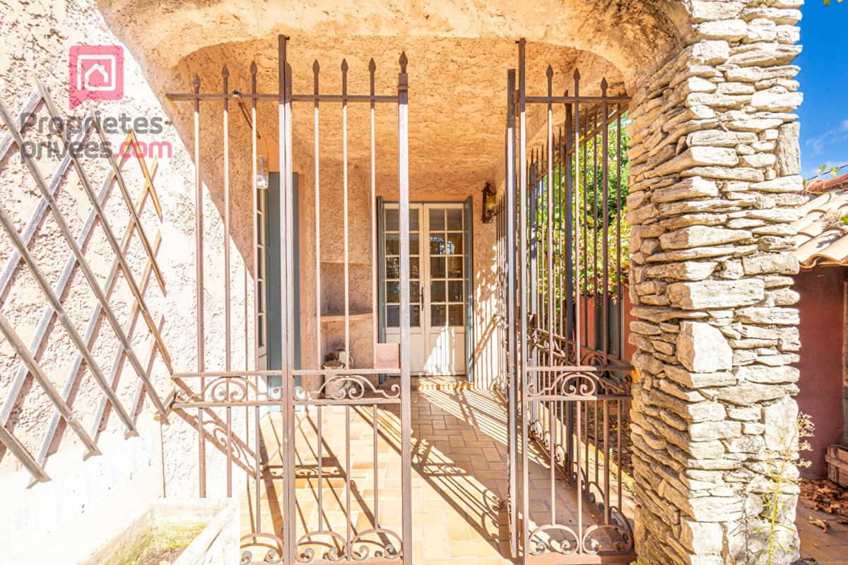 CARPENTRAS Maison Carpentras 6 pièce(s) 137 m2 sur un terrain de 770 m2 avec piscine 5