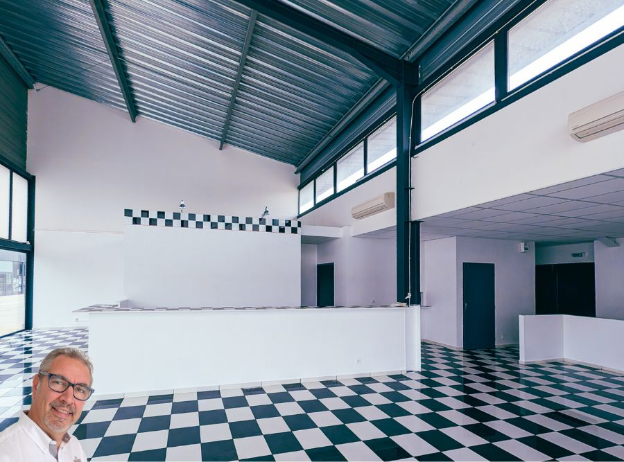 PORT LEUCATE PORT LEUCATE - MURS COMMERCIAUX  149 m² toutes activités 5