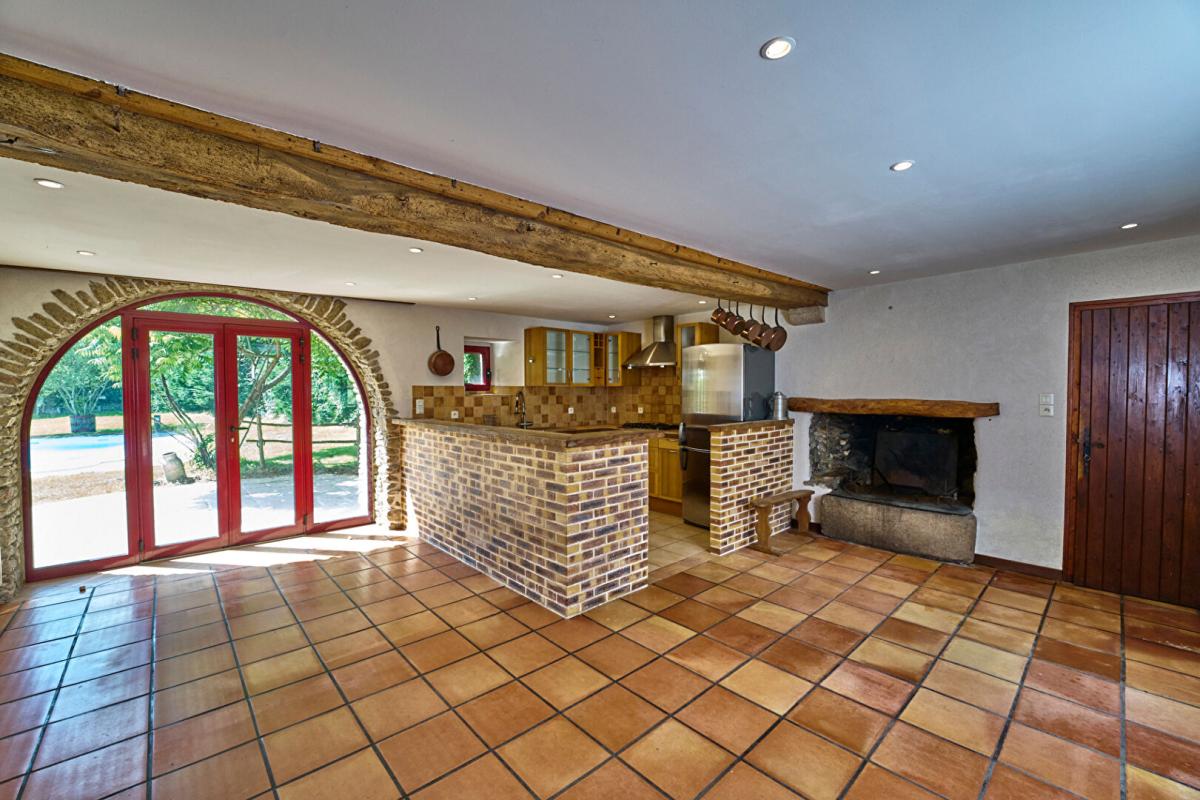LA GAUBRETIERE Maison de maître La Gaubretiere 8 pièces 208 m2 5