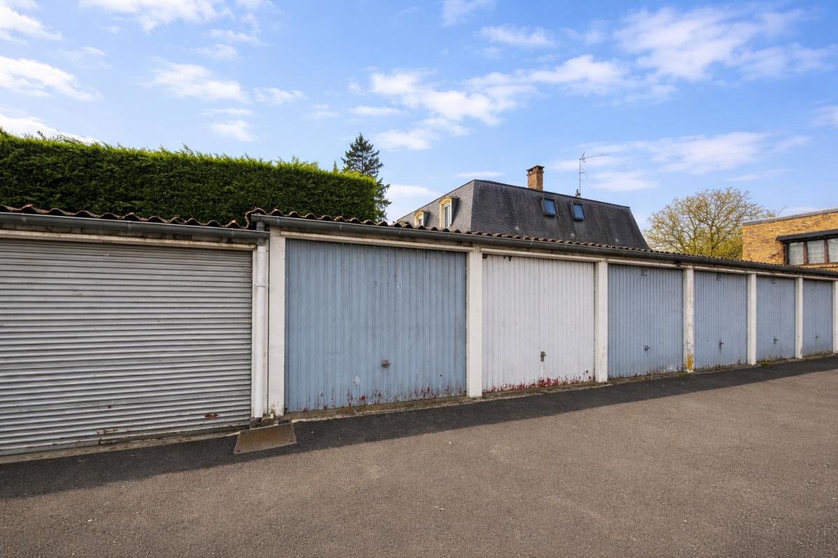 YERRES Parking / box Yerres 13.28m2 1