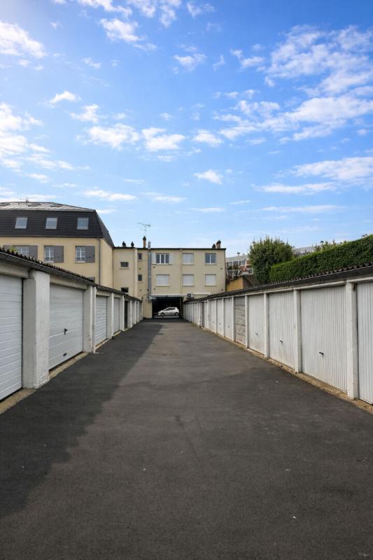 YERRES Parking / box Yerres 13.28m2 5