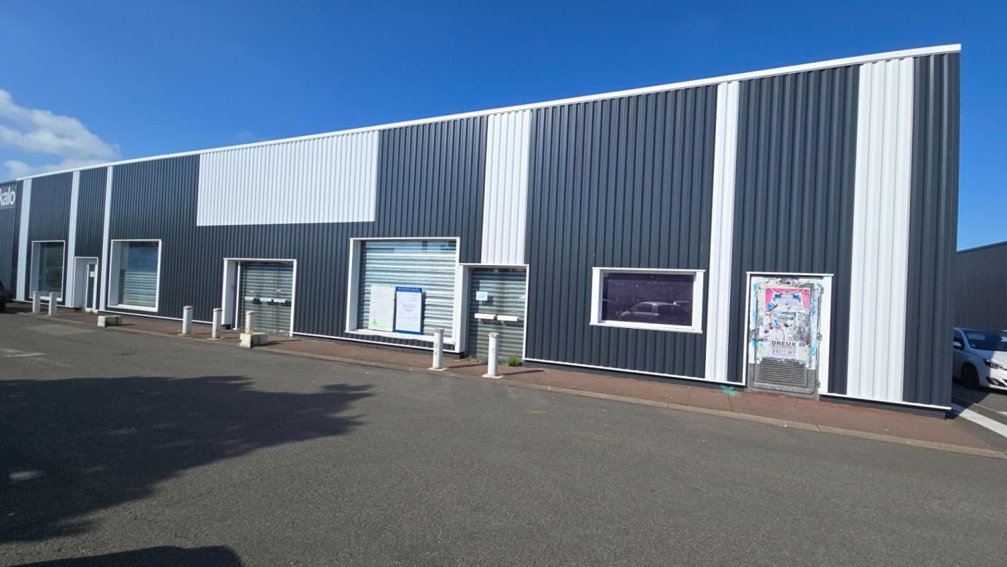 VERNOUILLET VERNOUILLET - Local commercial Zone commerciale SUD , 136 m2 2