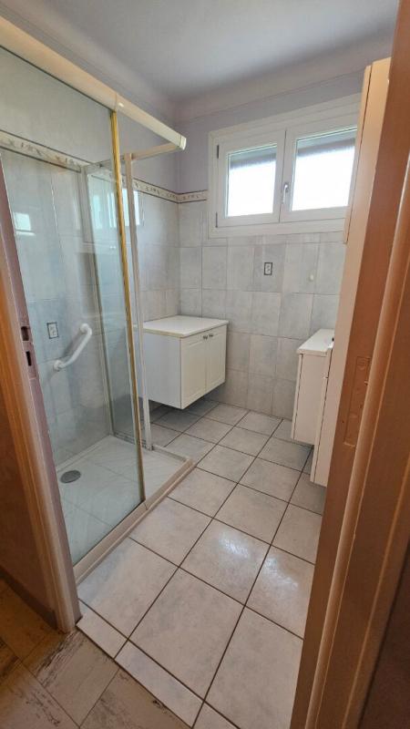 DARNEY Opportunité rare à Darney Maison 5 pièces, jardin & double garage 13